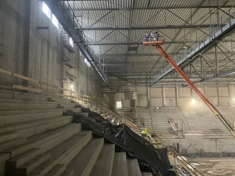 Budowa hali sportowej w Gorzowie stanęła. Wykonawca chce więcej pieniędzy Radio Zachód - Lubuskie