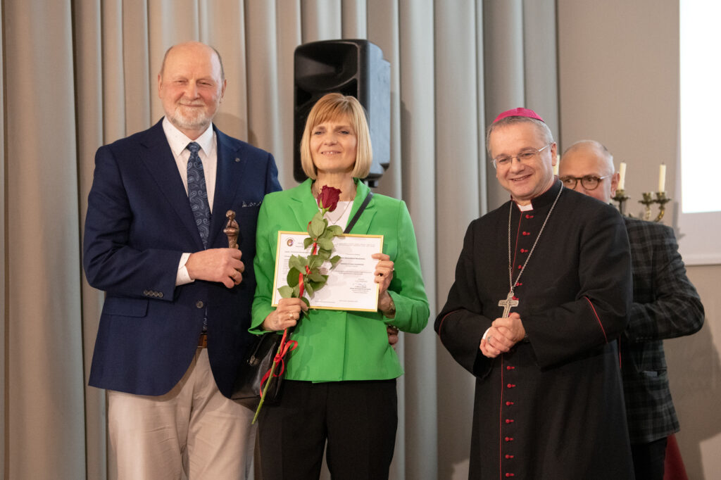 XXI edycja „Człowiek Człowiekowi” - statuetki zostały wręczone [DUŻO ZDJĘĆ] Radio Zachód - Lubuskie