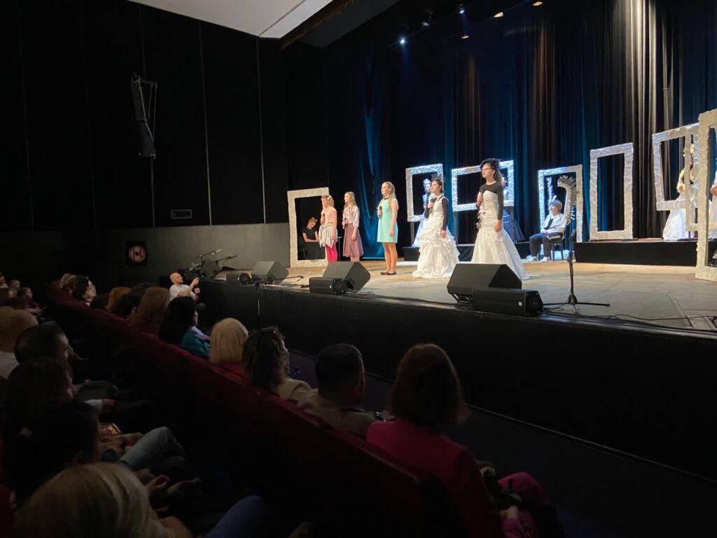 Sukces spektaklu "Czemu znikają dziewczynki?" Radio Zachód - Lubuskie