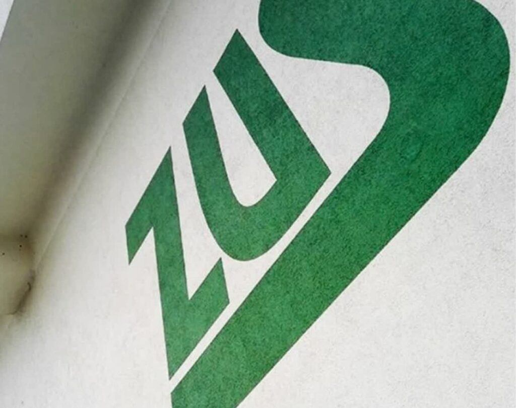 ZUS podsumowuje ilość umów o dzieło w 2022 roku