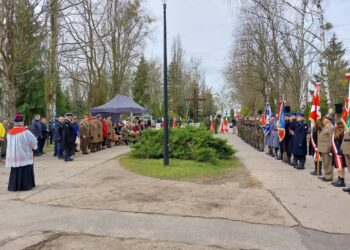 Uroczystości upamiętniające ofiary zbrodni katyńskiej Radio Zachód - Lubuskie