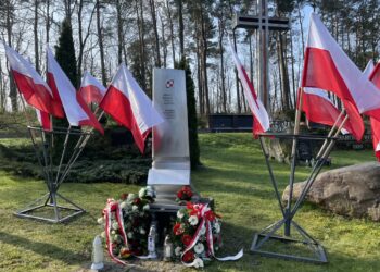 Zielona Góra pamięta – 13 lat temu doszło do katastrofy pod Smoleńskiem [ZDJĘCIA] Radio Zachód - Lubuskie