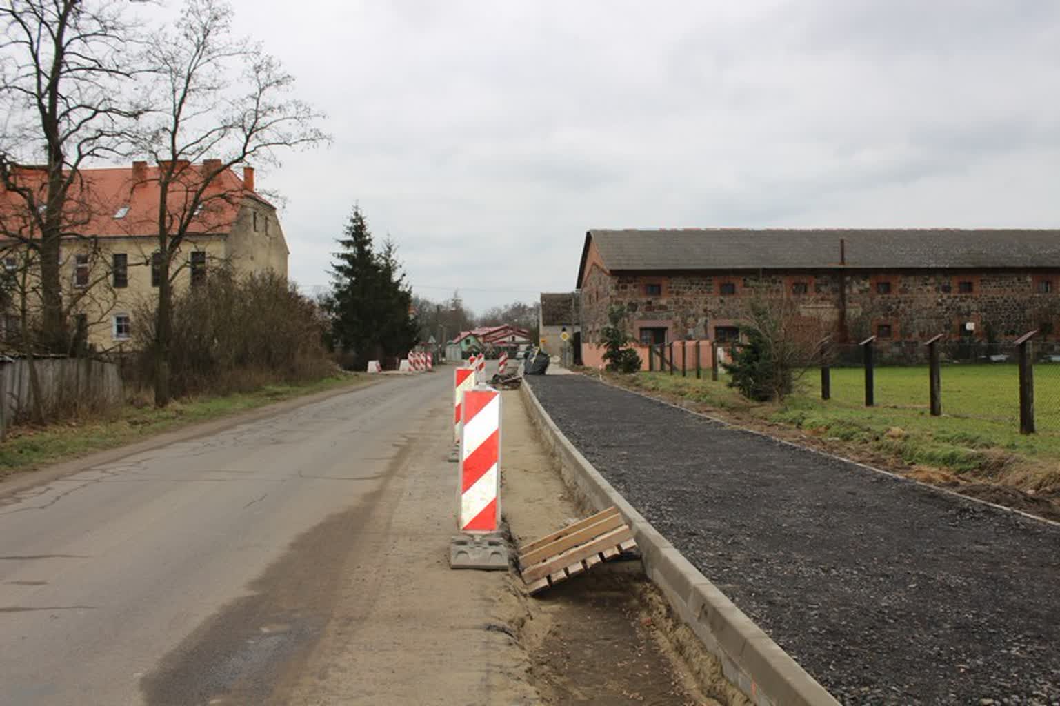 Złodziej zatrzymany na gorącym uczynku. Policjantowi po służbie pomógł uczciwy klient sklepu