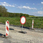 Uciążliwy dojazd do wielkiej fabryki mebli będzie odnowiony. Minister odwiedził teren inwestycji Radio Zachód - Lubuskie