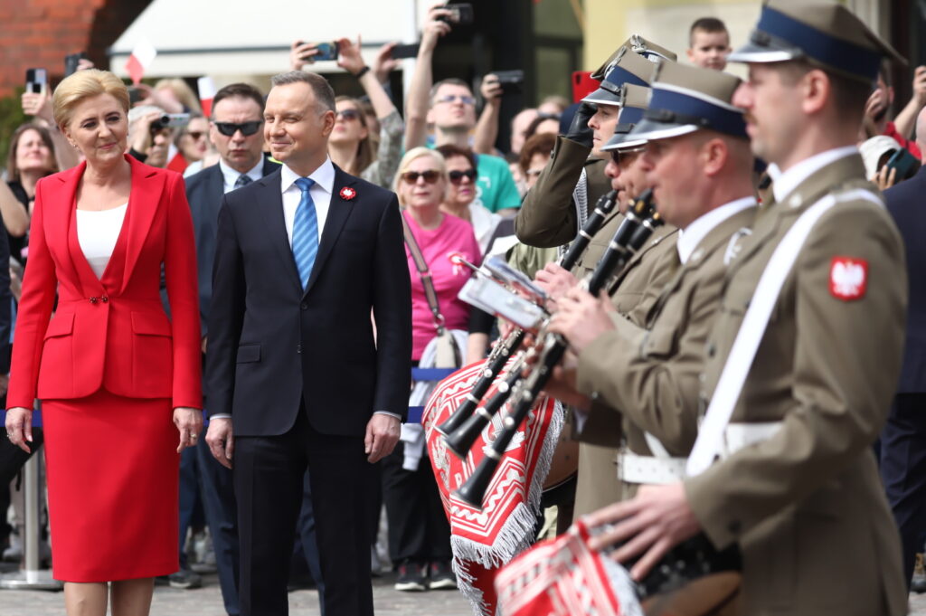 Trwają uroczystości z okazji Dnia Flagi RP oraz święta Polonii i Polaków za Granicą Radio Zachód - Lubuskie