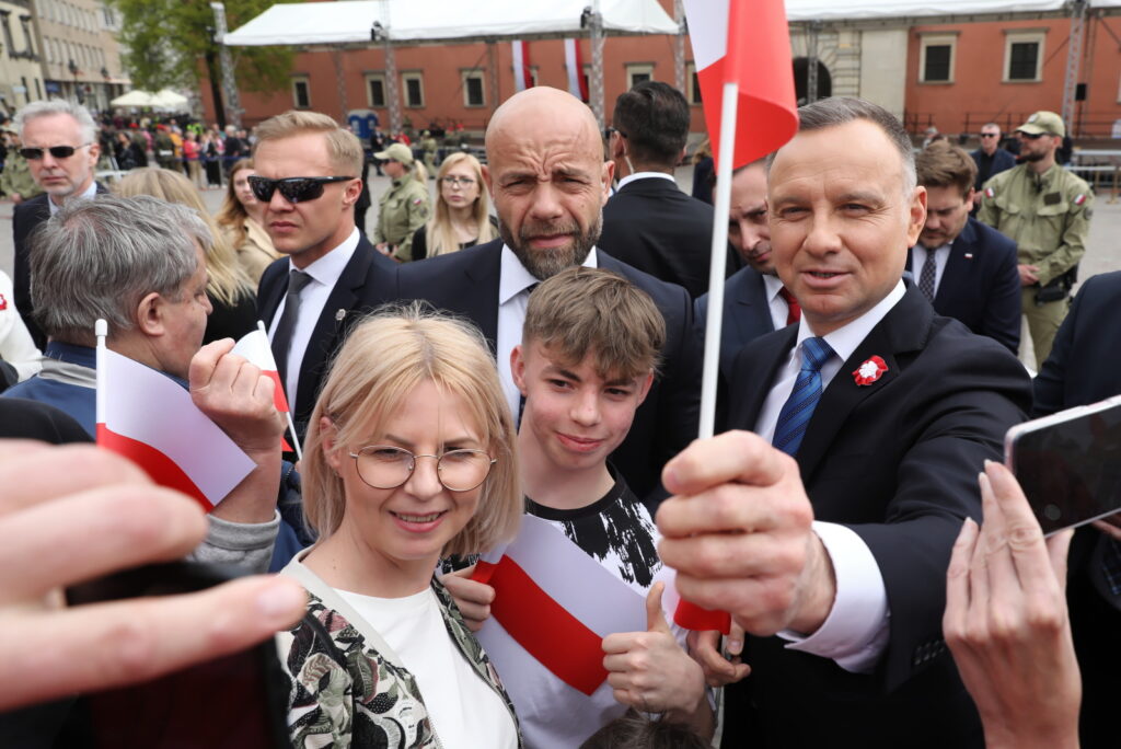 Trwają uroczystości z okazji Dnia Flagi RP oraz święta Polonii i Polaków za Granicą Radio Zachód - Lubuskie