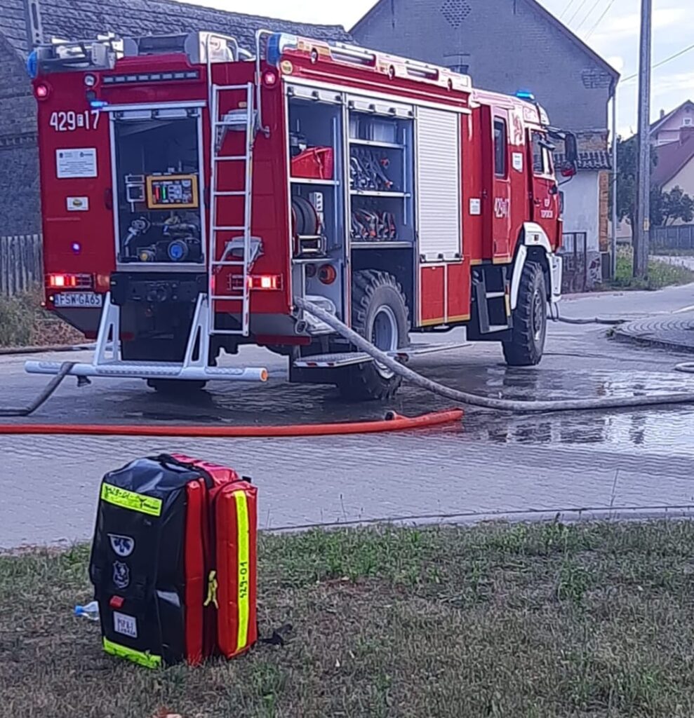 Pożar w Toporowie. Jedna osoba poszkodowana [ZDJĘCIA] Radio Zachód - Lubuskie