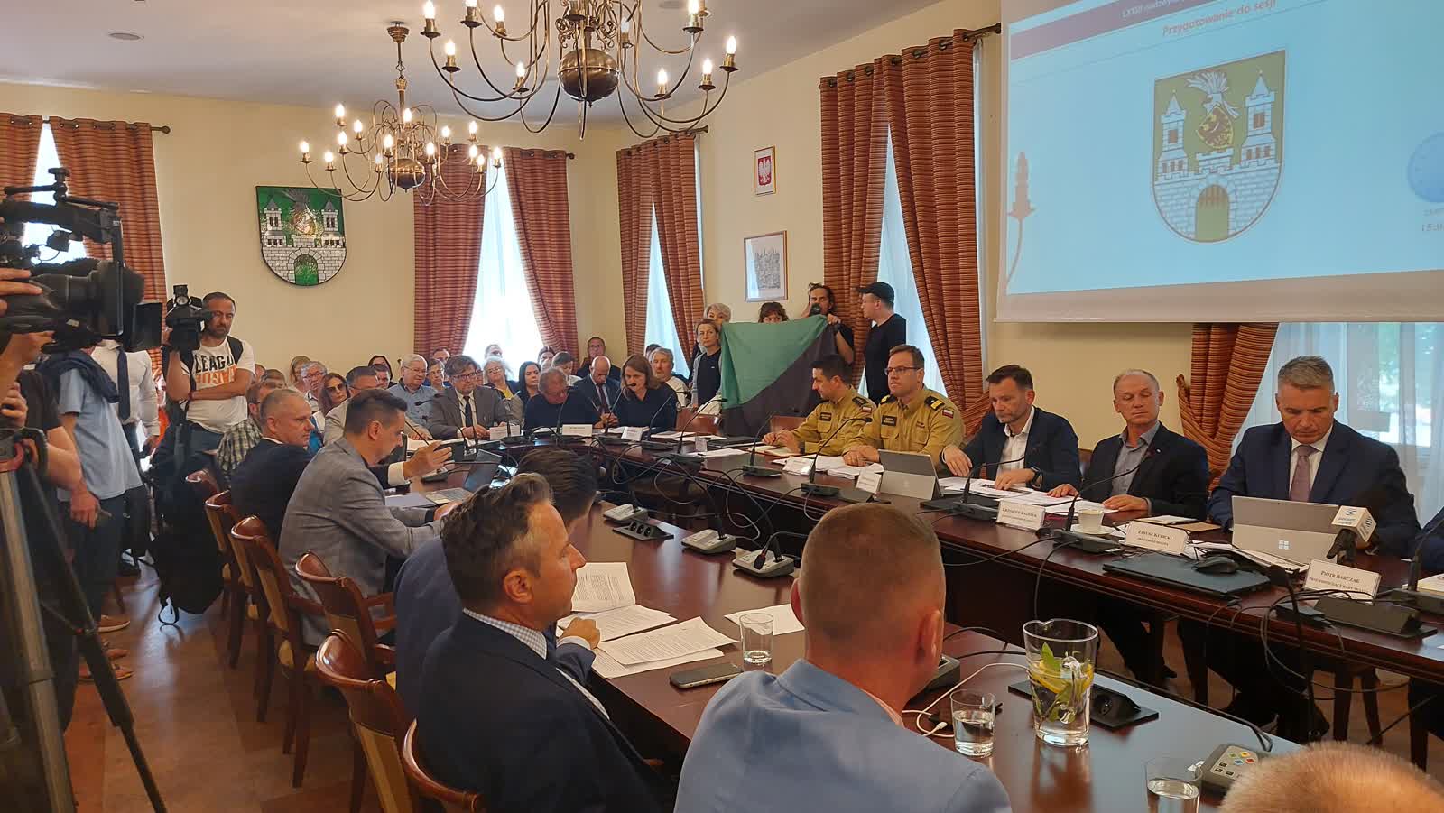 Sesja nadzwyczajna po pożarze chemikaliów w Przylepie Radio Zachód - Lubuskie