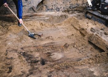 Zapowiedź ciekawych znalezisk archeologicznych na ul. Wełniany Rynek Radio Zachód - Lubuskie