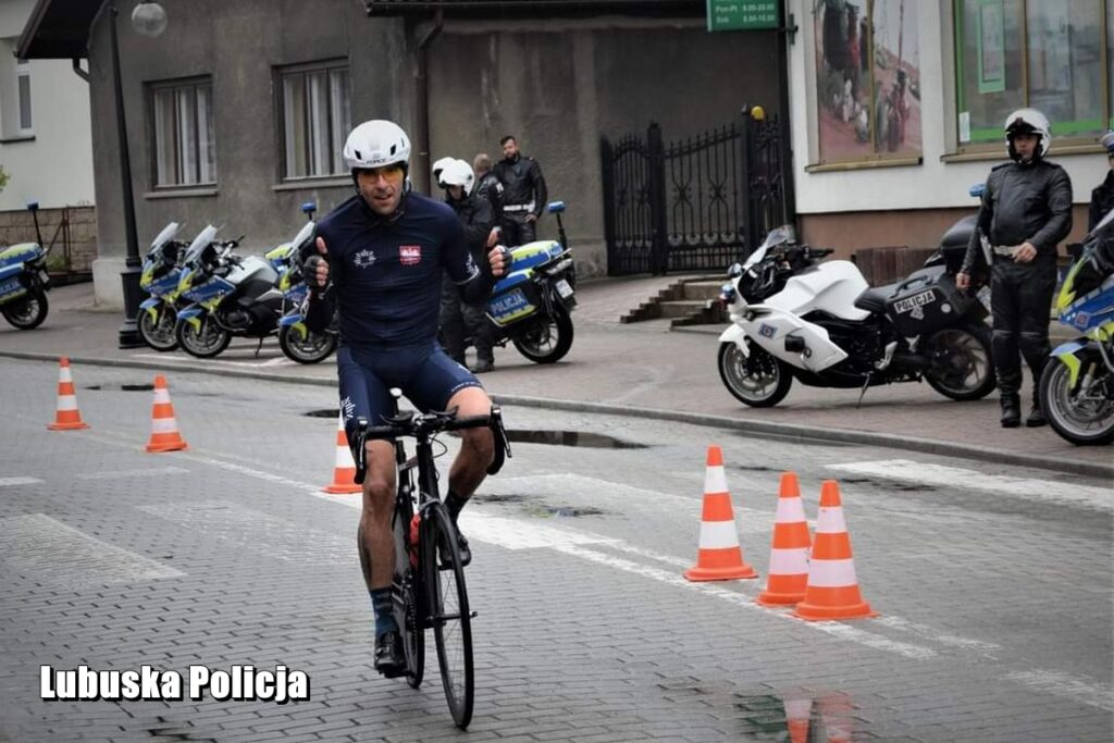 Lubuski policjant na podium Mistrzostw Polski Policji Tour de Pologne Radio Zachód - Lubuskie