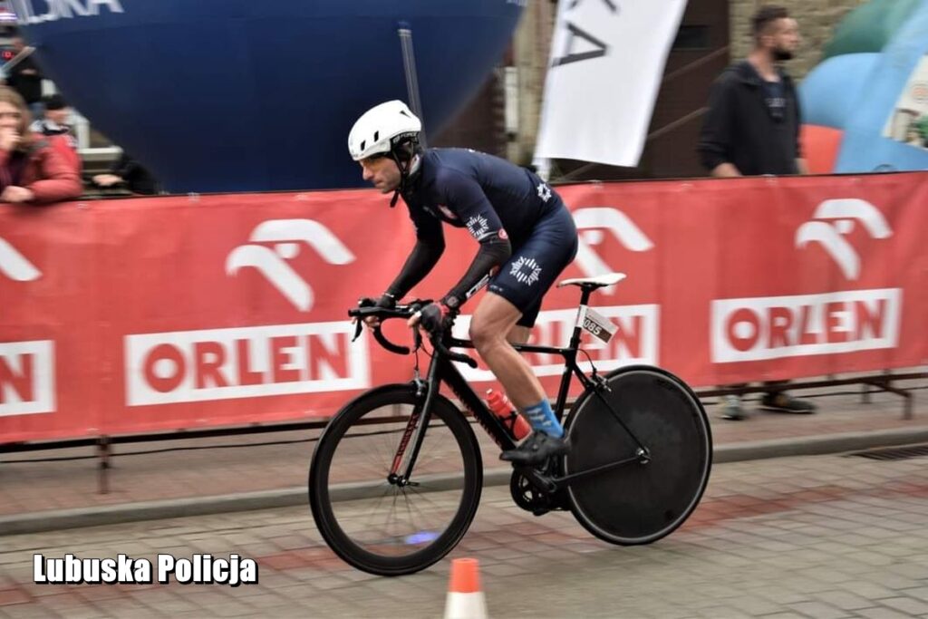 Lubuski policjant na podium Mistrzostw Polski Policji Tour de Pologne Radio Zachód - Lubuskie