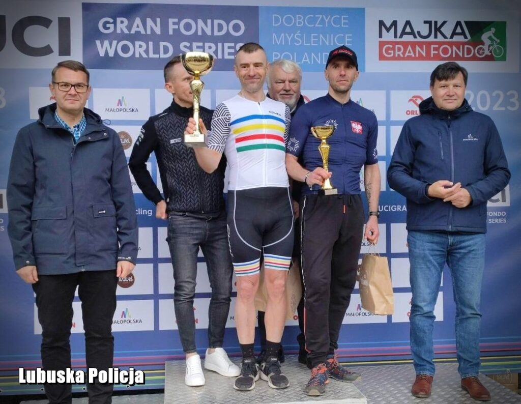 Lubuski policjant na podium Mistrzostw Polski Policji Tour de Pologne Radio Zachód - Lubuskie