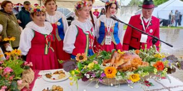 Fot. Krajowy Ośrodek Wsparcia Rolnictwa Oddział Terenowy w Gorzowie Wlkp./FB. Na zdj. Muszkowianki z Muszkowa w gminie Krzeszyce, zwyciężczynie wojewódzkiego etapu VIII edycji "Bitwy Regionów"