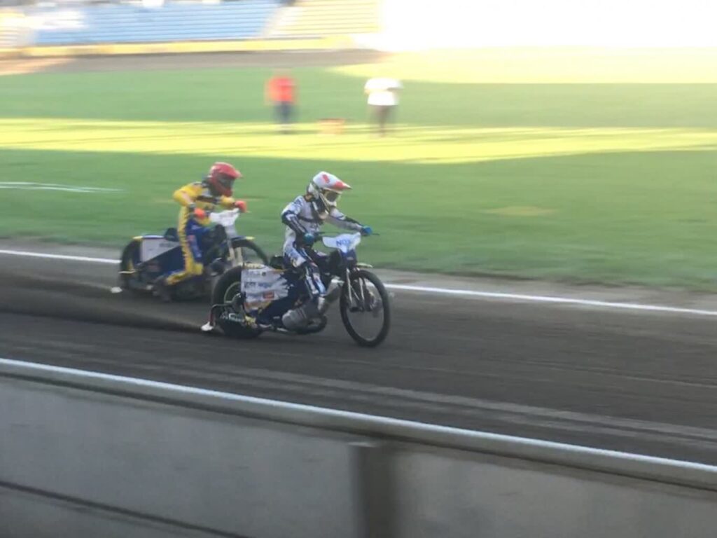 Młodzież Falubazu ostatnia w Lesznie, ale awans jest! Radio Zachód - Lubuskie