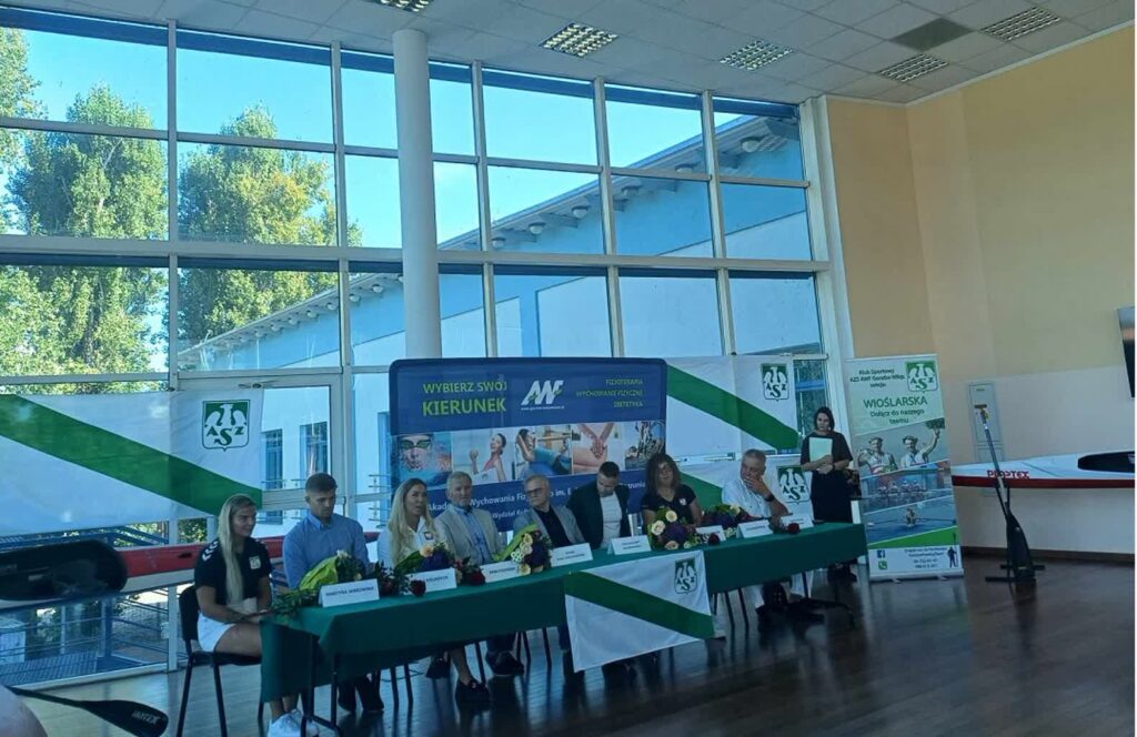 Jak co roku: uroczystość w przystani dla "wodnych" medalistów Jak co roku: uroczystość w przystani dla "wodnych" medalistów Radio Zachód - Lubuskie