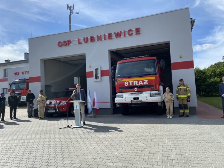 Ochotnicza Straż Pożarna z Lubniewic ma większą remizę Radio Zachód - Lubuskie