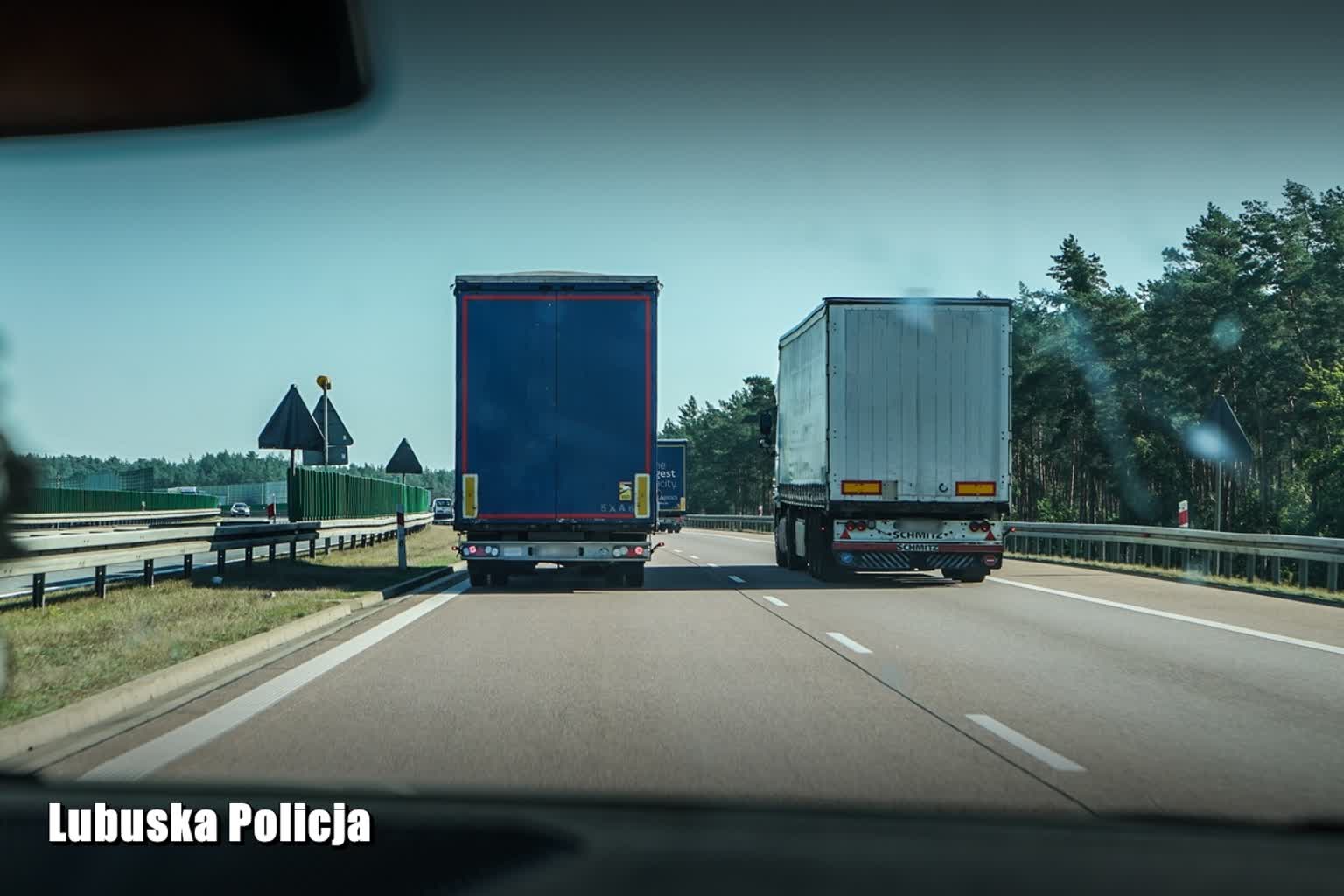 Policja sprawdza, czy kierowcy ciężarówek nie łamią zakazu wyprzedzania na drogach szybkiego ruchu Radio Zachód - Lubuskie