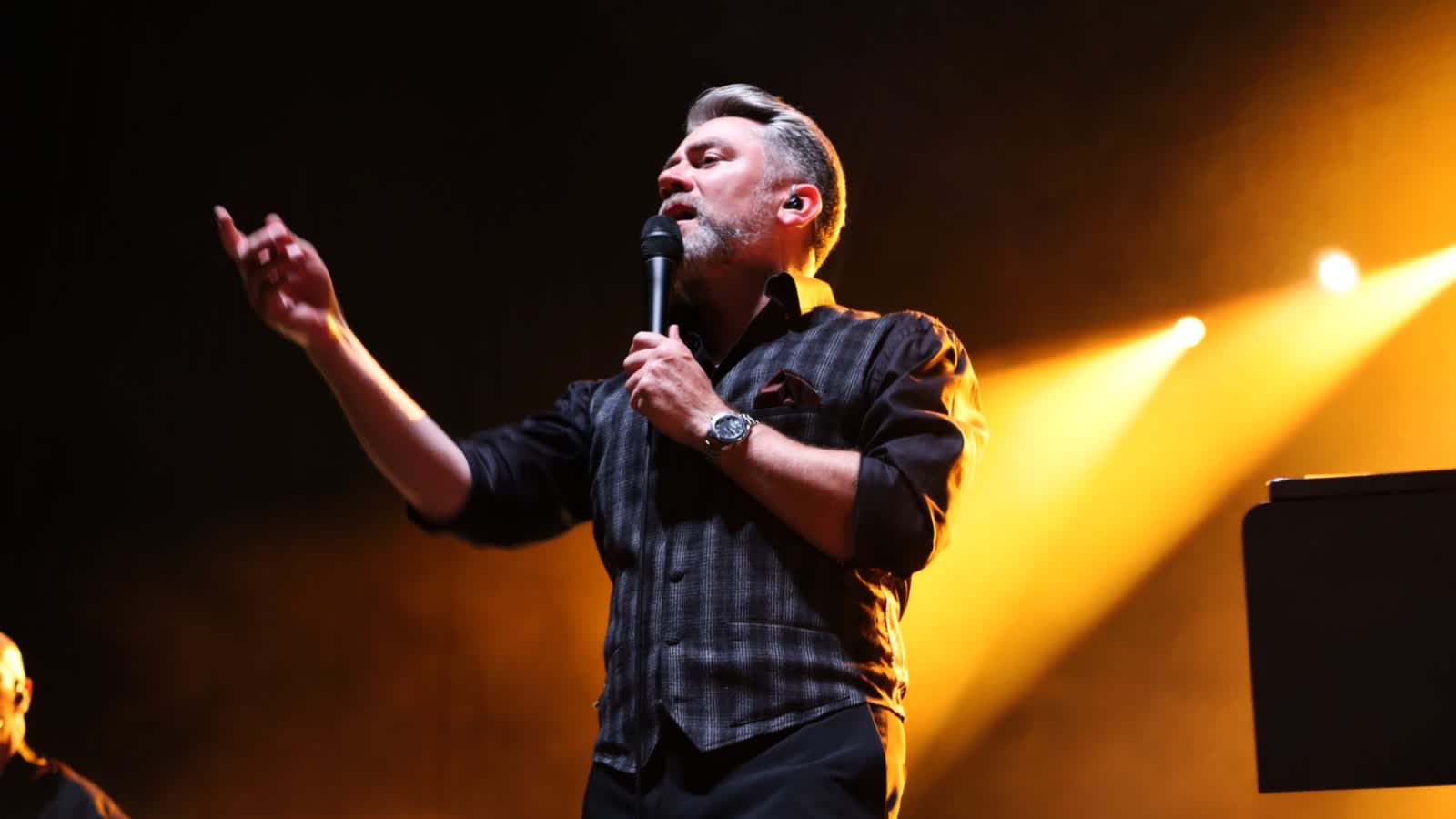 Jazzująca bajka Kuby Badacha urzekła uczestników winobraniowego koncertu Radio Zachód - Lubuskie