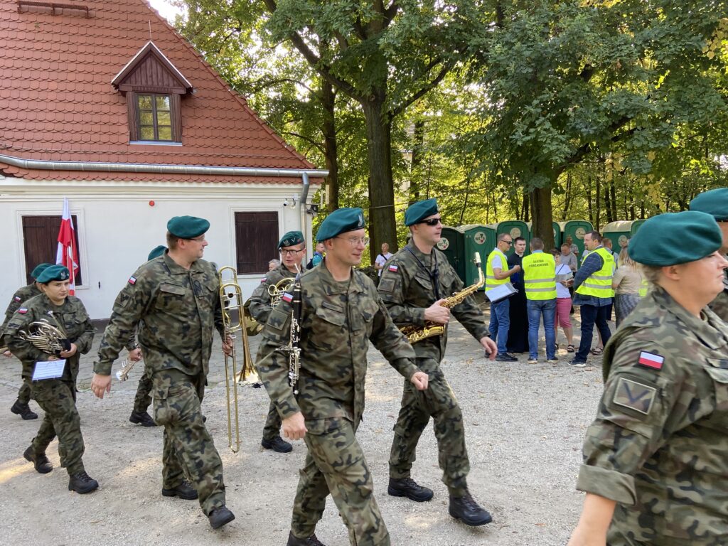 Mężczyźni pielgrzymowali do Międzyrzecza Radio Zachód - Lubuskie