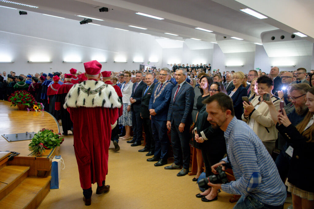 Inauguracja roku akademickiego 2023/2024 na Uniwersytecie Zielonogórskim [ZDJĘCIA] Radio Zachód - Lubuskie