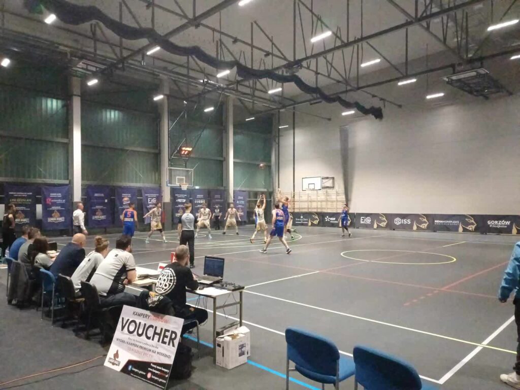 Zabójczy finisz Kangoorów i kolejne zwycięstwo fot. R.Rachlewicz