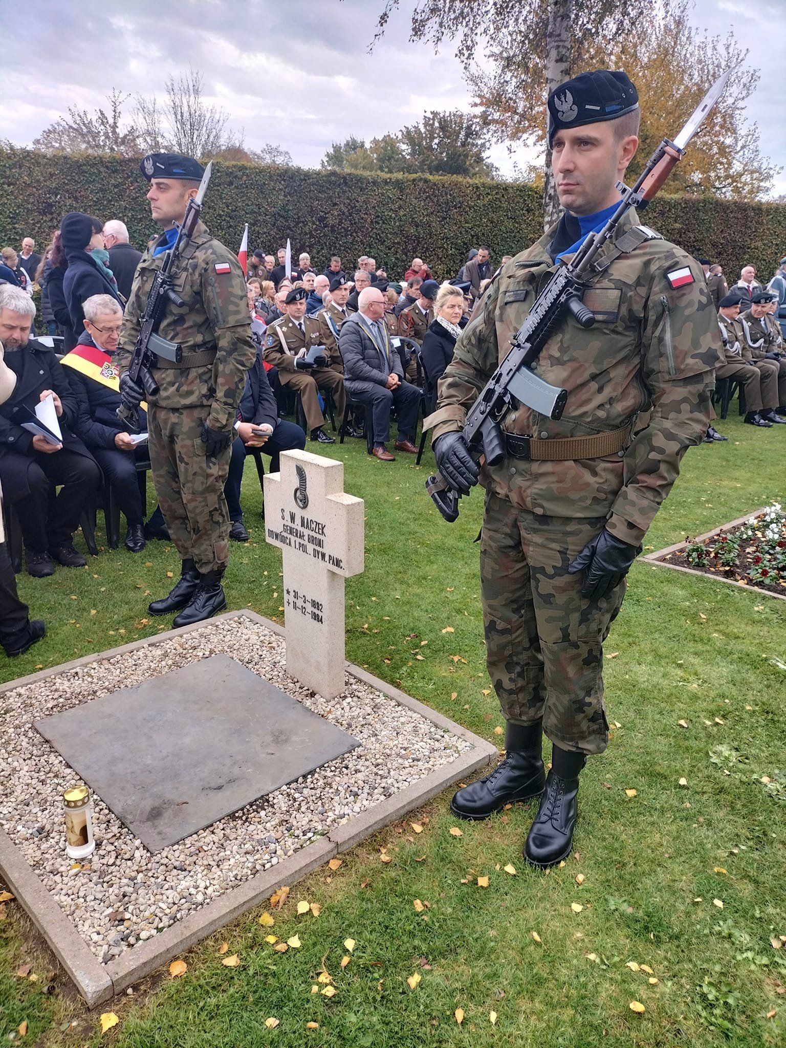 Żołnierze z Żagania odwiedzili wojskowe nekropolie w Bredzie Radio Zachód - Lubuskie
