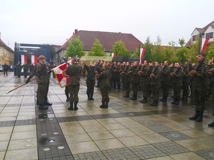 Żołnierze WOT złożyli przysięgę w Drezdenku Radio Zachód - Lubuskie