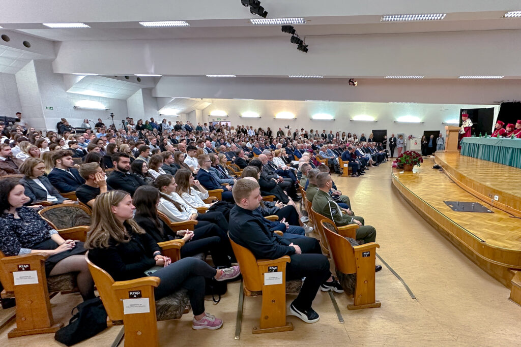 Inauguracja roku akademickiego 2023/2024 na Uniwersytecie Zielonogórskim [ZDJĘCIA] Radio Zachód - Lubuskie