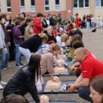 Rekord dla życia. Uczniowie zielonogórskiego "Ekonomika" wiedzą jak z głową wykonać resuscytację Radio Zachód - Lubuskie