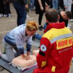 Rekord dla życia. Uczniowie zielonogórskiego "Ekonomika" wiedzą jak z głową wykonać resuscytację Radio Zachód - Lubuskie