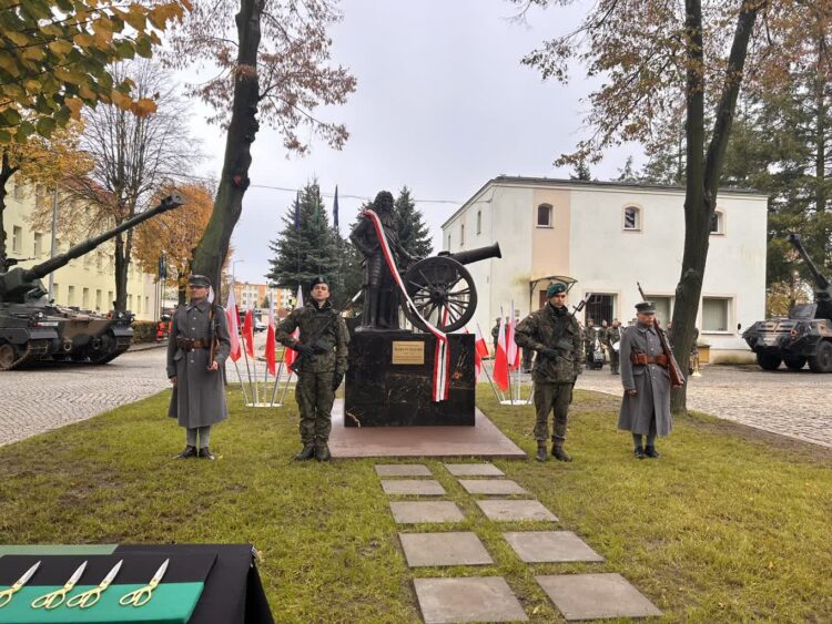 Święto i 30-lecie 5. Lubuskiego Pułku Artylerii w Sulechowie  Radio Zachód - Lubuskie