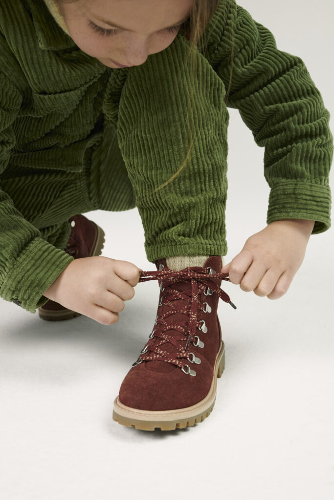 Kupujemy obuwie dla dziecka: Jak szybko zmierzyć dziecięcą stopę? Radio Zachód - Lubuskie