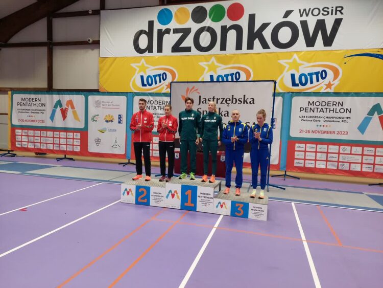 Pydyszewska i Kasperczak ze srebrnym medalem ME. Nieoczekiwane rozstrzygnięcia: trzy sztafety zdyskwalifikowane! 9 Pydyszewska i Kasperczak ze srebrnym medalem ME. Nieoczekiwane rozstrzygnięcia: trzy sztafety zdyskwalifikowane! Radio Zachód - Lubuskie