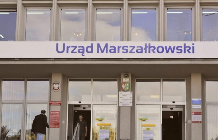 Dyskryminacja kobiet w Urzędzie Marszałkowskim? Pracownice przerywają milczenie Radio Zachód - Lubuskie