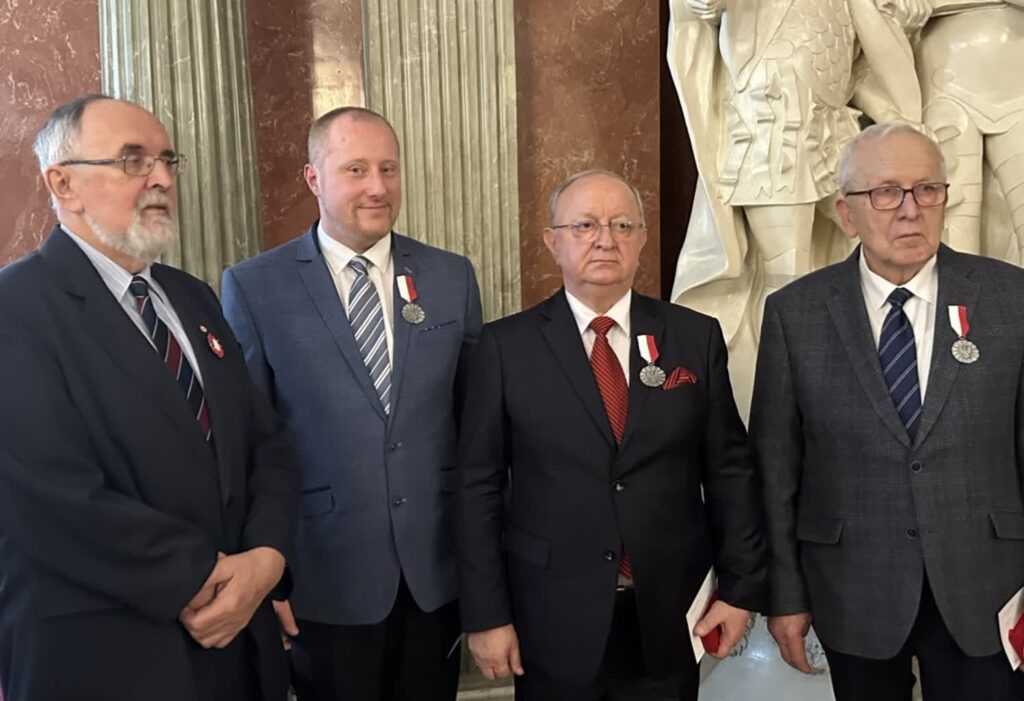 Wyróżnienia za pamięć o zwycięskim powstaniu Wyróżnienia za pamięć o zwycięskim powstaniu Radio Zachód - Lubuskie