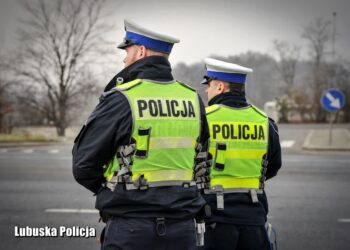 Policjanci apelują: „Jedźmy bezpiecznie na święta” Radio Zachód - Lubuskie