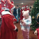 Mikołaj w żarskim Folwarku Zamkowym [ZDJĘCIA] Radio Zachód - Lubuskie