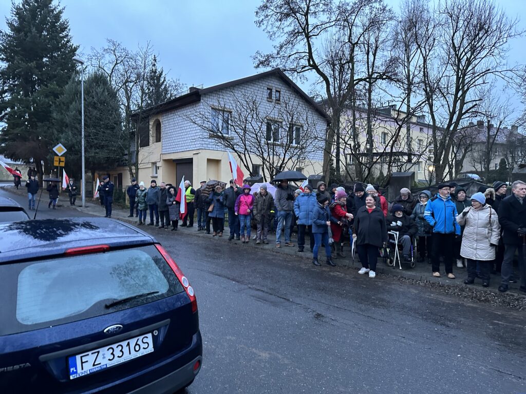 Przed Radiem Zachód odbył się protest w obronie wolnych mediów Radio Zachód - Lubuskie