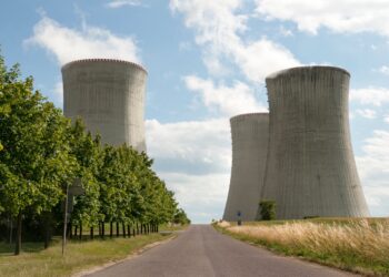 Francja zamierza wybudować osiem nowych elektrowni jądrowych Radio Zachód - Lubuskie