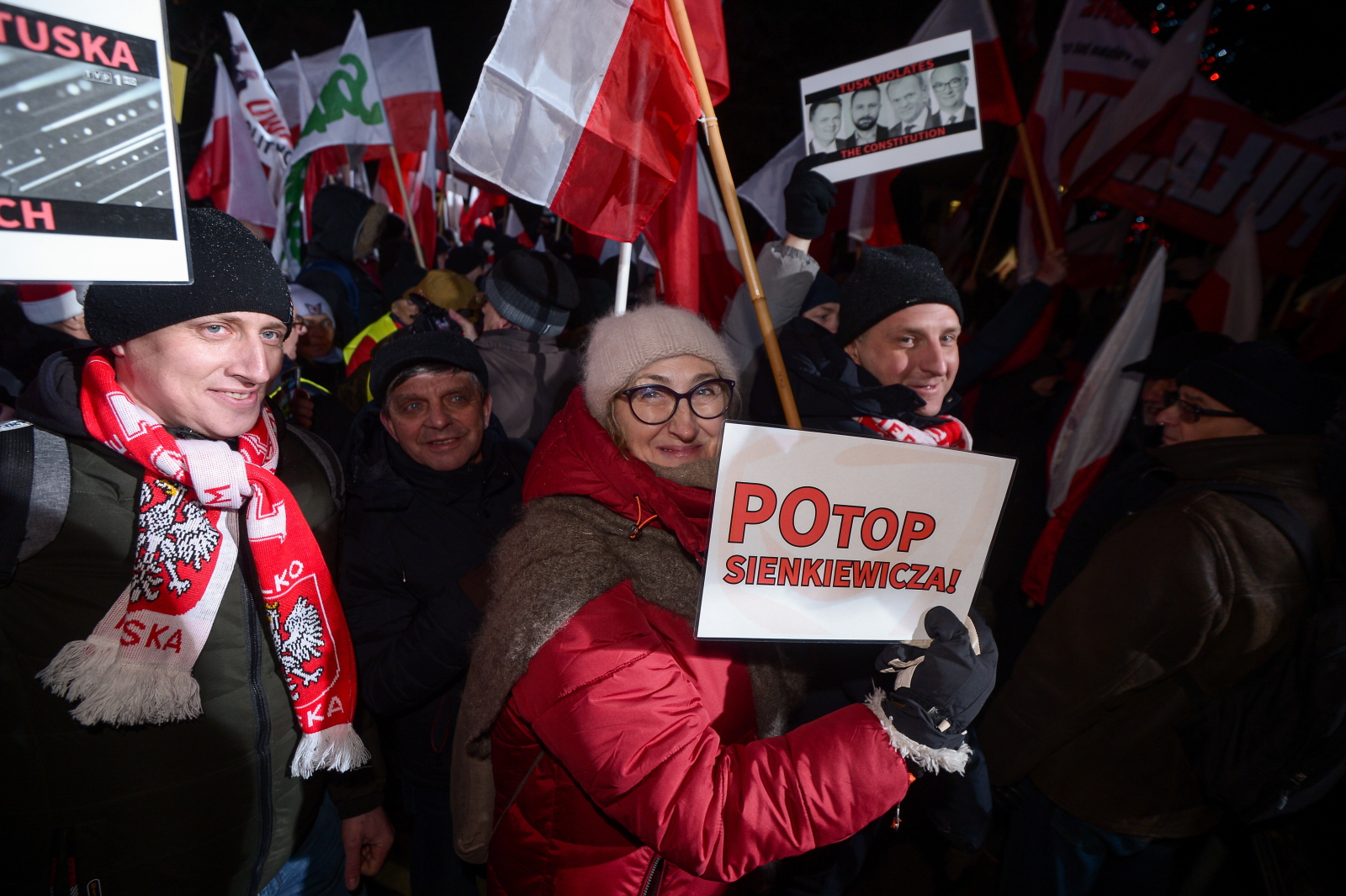 Wielki Protest Wolnych Polaków przed Sejmem [AKTUALIZOWANY] Radio Zachód - Lubuskie