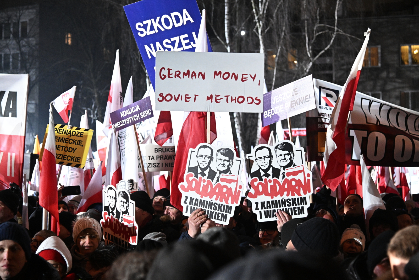 Wielki Protest Wolnych Polaków przed Sejmem [AKTUALIZOWANY] Radio Zachód - Lubuskie