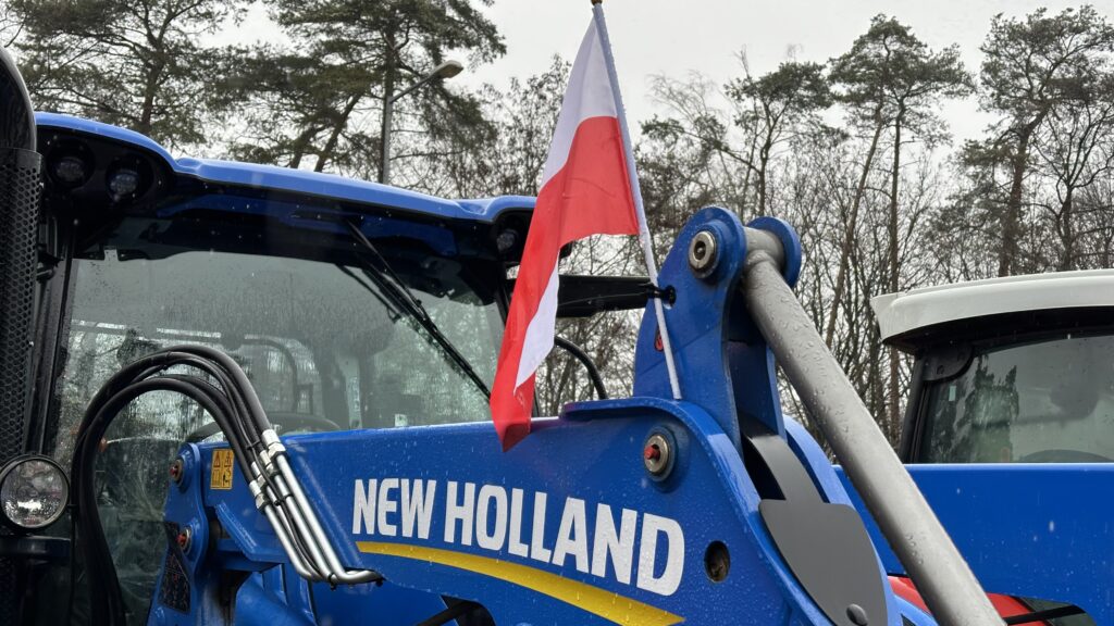 Centrum Zielonej Góry zablokowane niemal 250 ciągnikami. Rolnicy zapowiadają kolejny protest! Radio Zachód - Lubuskie