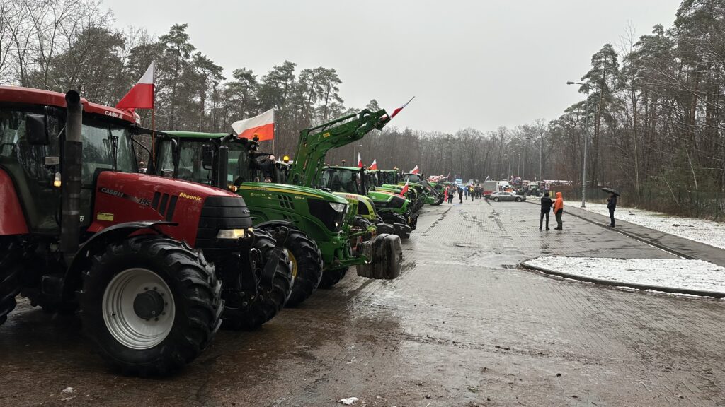 Centrum Zielonej Góry zablokowane niemal 250 ciągnikami. Rolnicy zapowiadają kolejny protest! Radio Zachód - Lubuskie