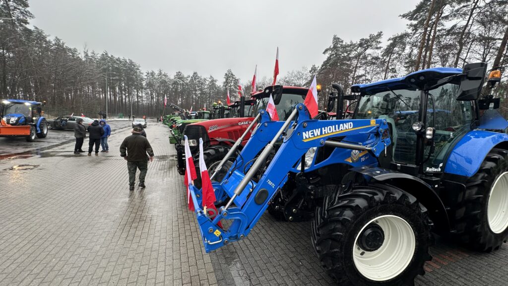 Centrum Zielonej Góry zablokowane niemal 250 ciągnikami. Rolnicy zapowiadają kolejny protest! Radio Zachód - Lubuskie