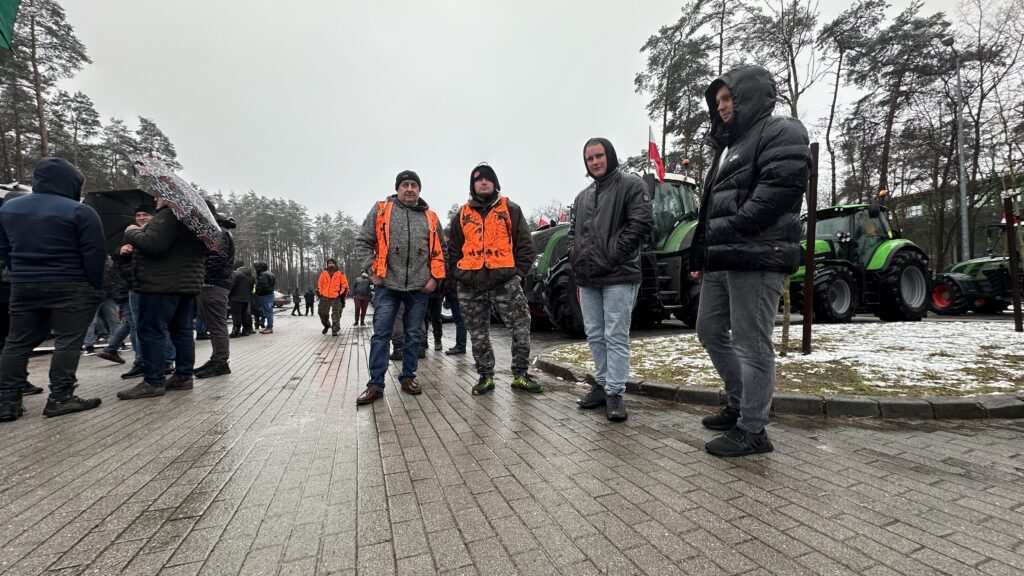 Centrum Zielonej Góry zablokowane niemal 250 ciągnikami. Rolnicy zapowiadają kolejny protest! Radio Zachód - Lubuskie