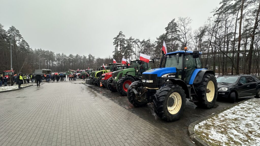 Centrum Zielonej Góry zablokowane niemal 250 ciągnikami. Rolnicy zapowiadają kolejny protest! Radio Zachód - Lubuskie