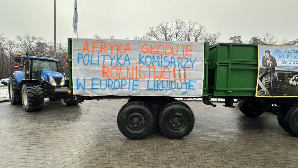 Centrum Zielonej Góry zablokowane niemal 250 ciągnikami. Rolnicy zapowiadają kolejny protest! Radio Zachód - Lubuskie