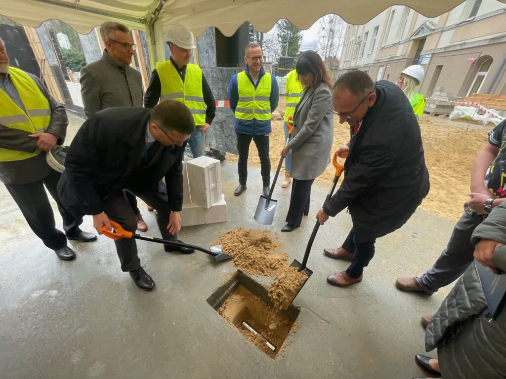 Ruszył I etap budowy Regionalnego Centrum Pediatrii w Międzyrzeczu Radio Zachód - Lubuskie