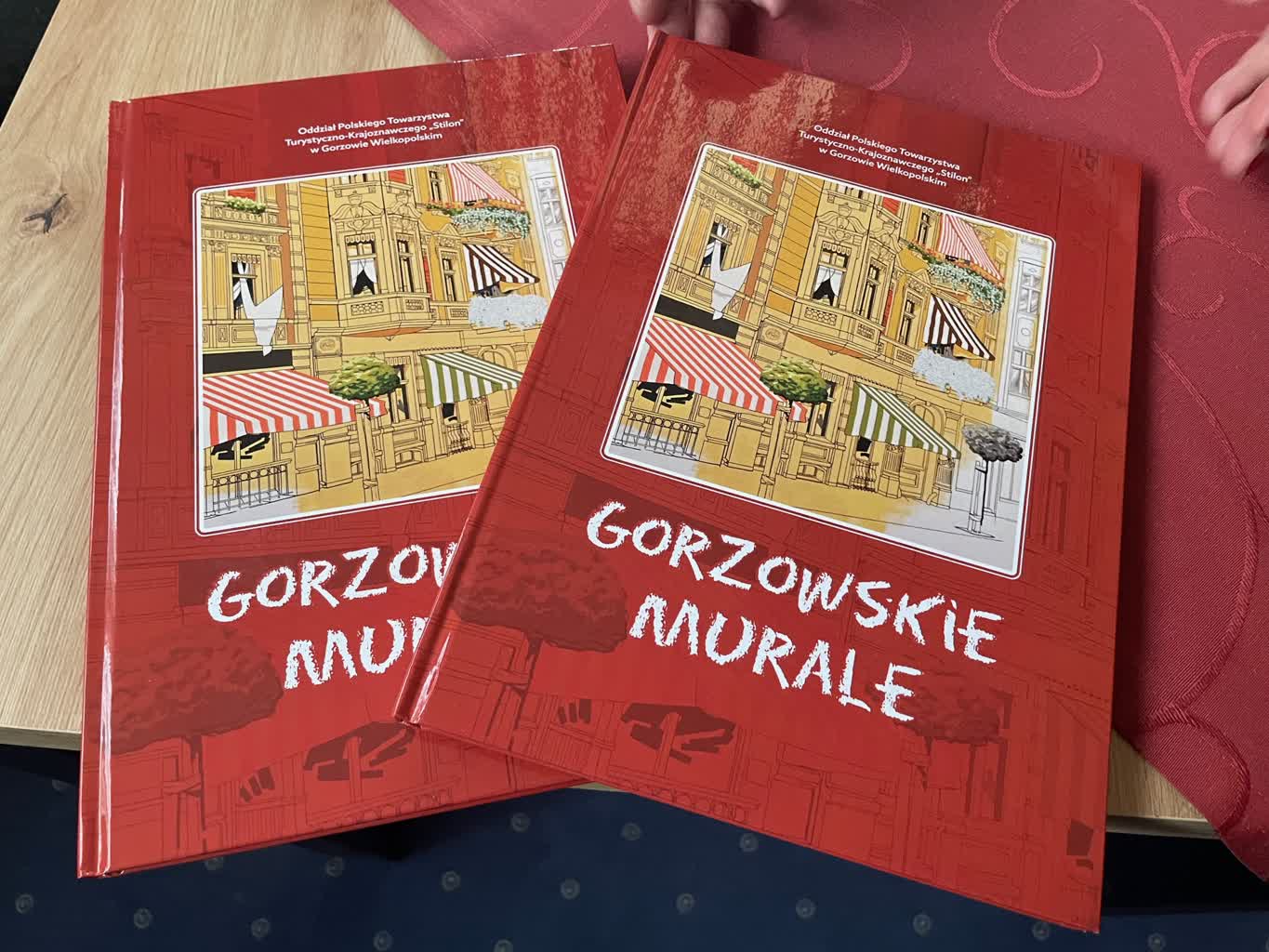 Gorzowskie murale policzone, opisane, sfotografowane. Będzie dodruk albumu Radio Zachód - Lubuskie