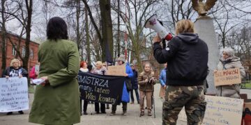 Protest przeciwko strącaniu ptasich gniazd Radio Zachód - Lubuskie